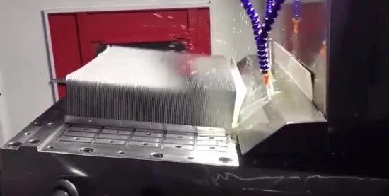 Disipador de calor de aletas de corte de aluminio que forma la máquina para aletas de corte de cobre